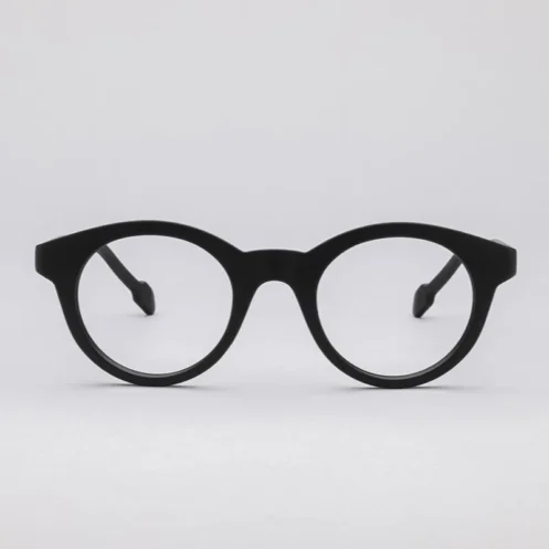 Fashionable Ready Readers